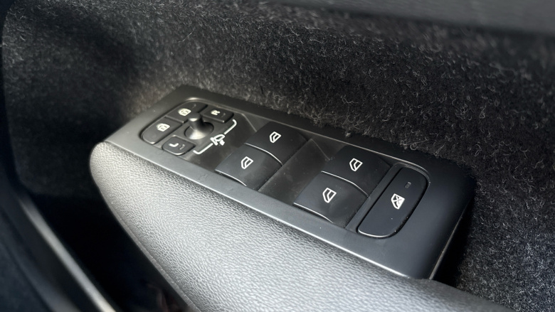 Volvo Xc40 1.5 T3 [163] R DESIGN 5dr Geartronic Petrol Estate